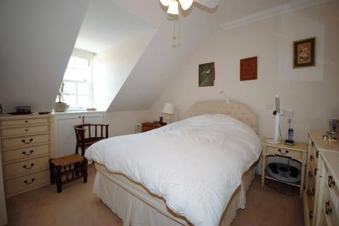 2 bedroom retirement property for sale - Farmery Court, Castle Village, Berkhamsted, Hertfordshire, HP4