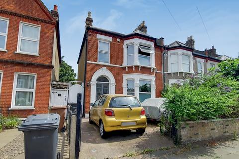 37 Ardfillan Road, London, SE6 1ST