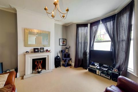 37 Ardfillan Road, London, SE6 1ST