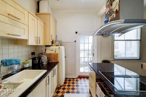 37 Ardfillan Road, London, SE6 1ST