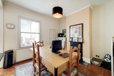 37 Ardfillan Road, London, SE6 1ST