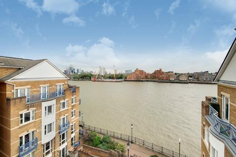 3 bedroom apartment for sale, King & Queen Wharf, Rotherhithe Street, London, SE16