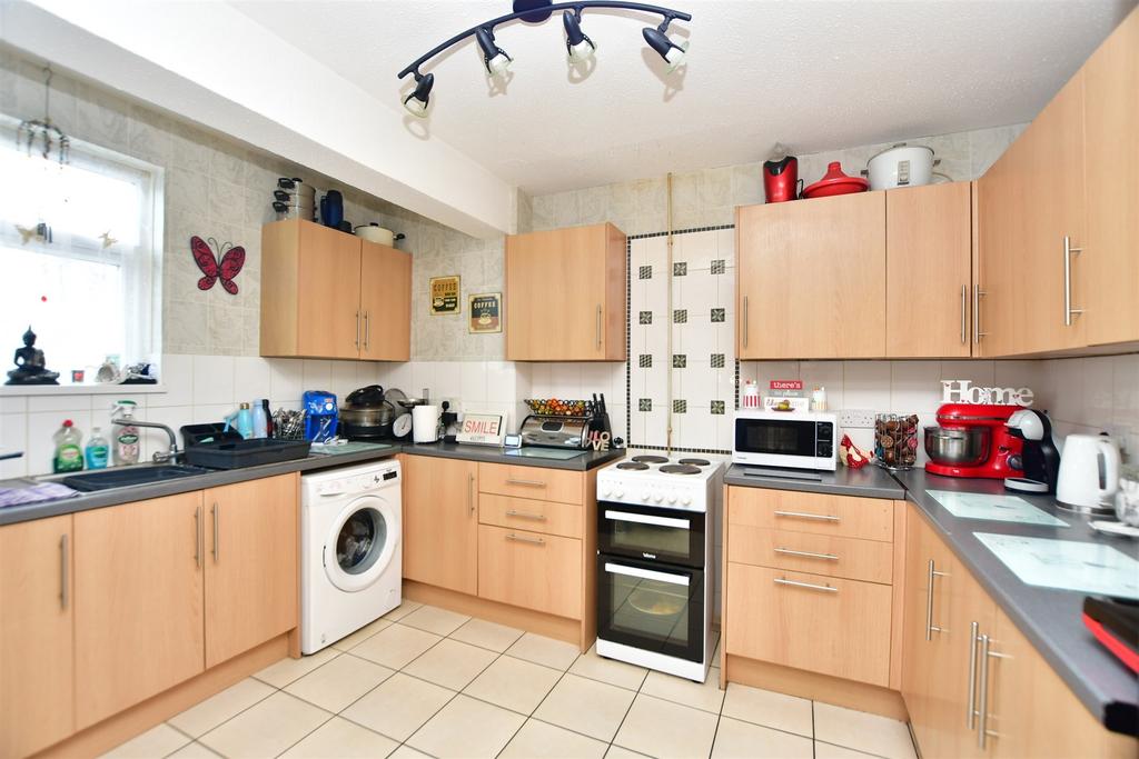 Coronation Road, Sheerness, Kent 3 bed end of terrace house for sale