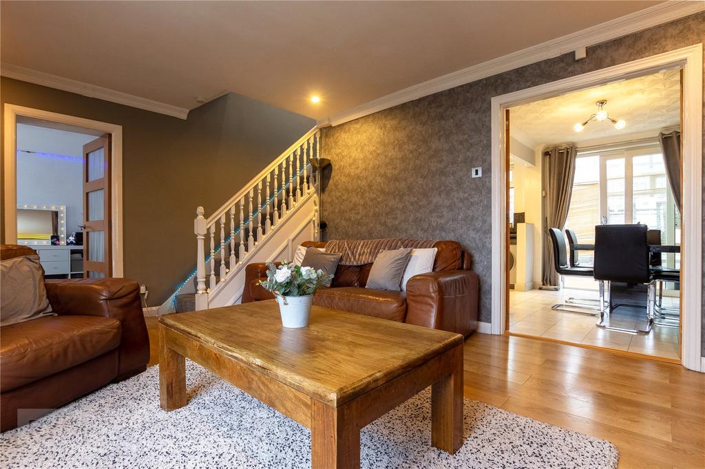 Hollins Road, Hollins, Oldham, OL8 3 bed semidetached house for sale