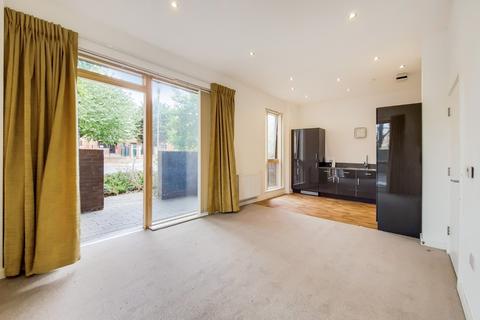 1, Leyland Court Daniel Gardens, London, SE15 6BG