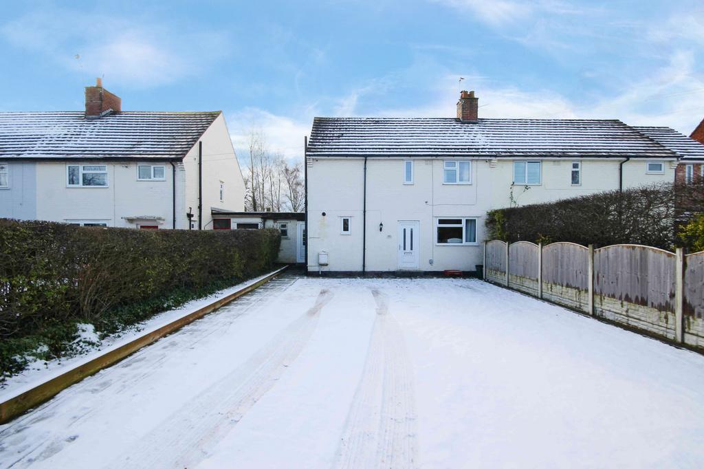 Northwich Road, Weaverham, CW8 3 bed semidetached house £220,000