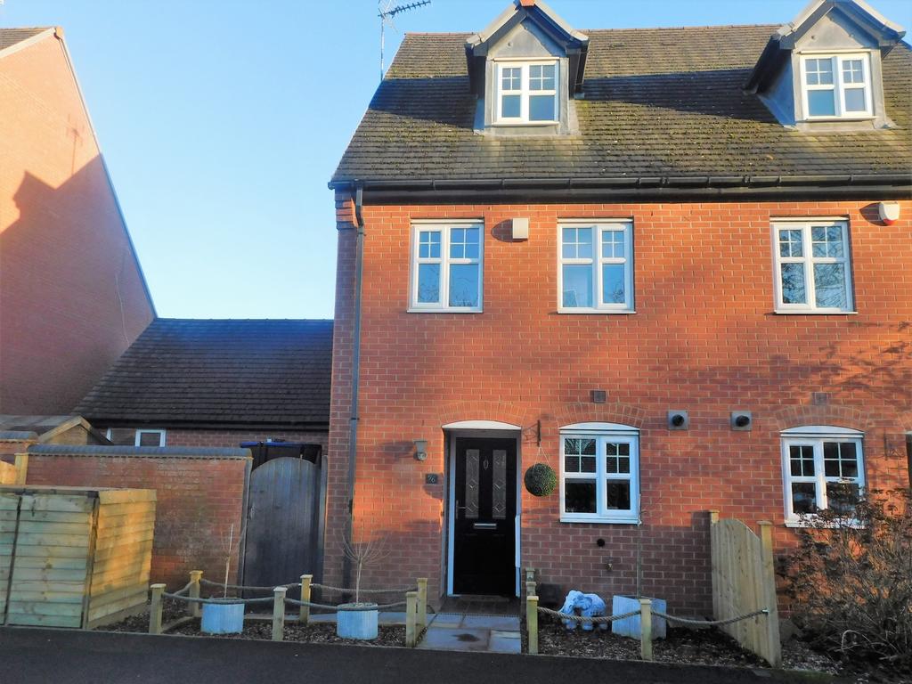 Donington Drive, Woodville, DE11 3 bed townhouse £244,500