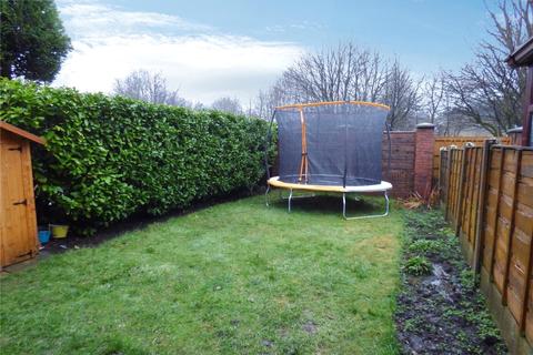 15 Crossfield Close, Shaw, Oldham, OL2 8GB