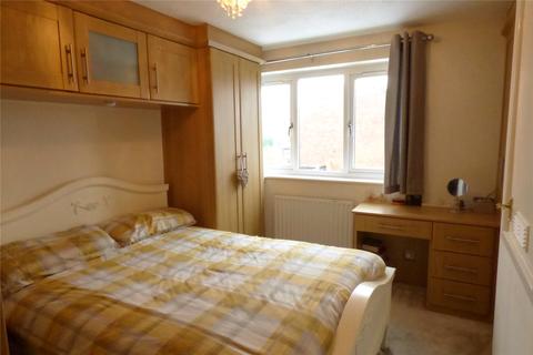 15 Crossfield Close, Shaw, Oldham, OL2 8GB