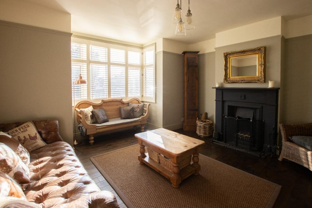 Station Road, 3 bed semidetached house for sale £400,000