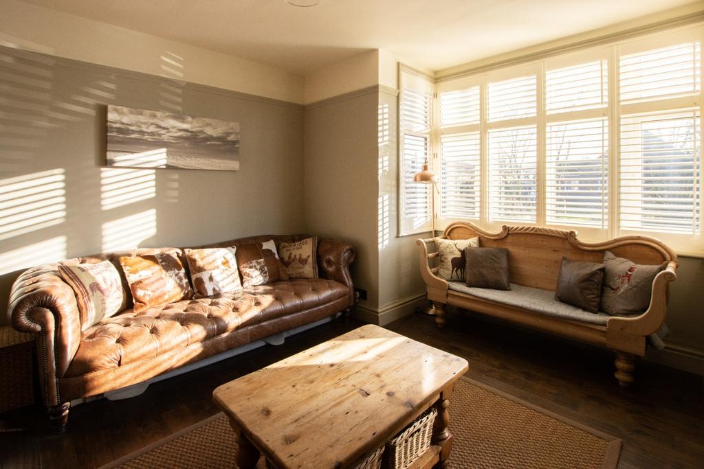 Station Road, 3 bed semidetached house for sale £400,000