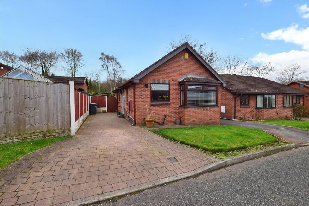 Melford Drive, Runcorn 2 bed detached bungalow £210,000