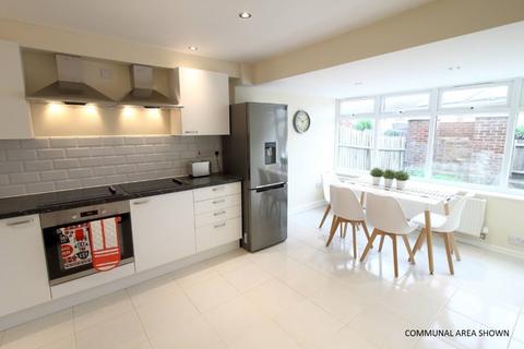 undefined, Thornhill, Briar Hill, Northampton, NN4