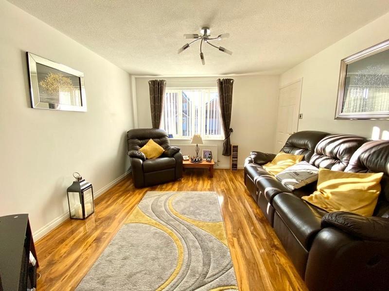 GlanYNant, Tondu, Bridgend, Bridgend County. CF32 9DT 2 bed end of