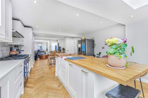 4 bedroom terraced house for sale, Dingley Lane, London, SW16