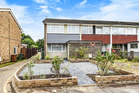 4 bedroom end of terrace house to rent, Guildford Park Avenue, Guildford, Surrey, GU2