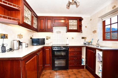 110 Ardleigh, Basildon, SS16 5RW