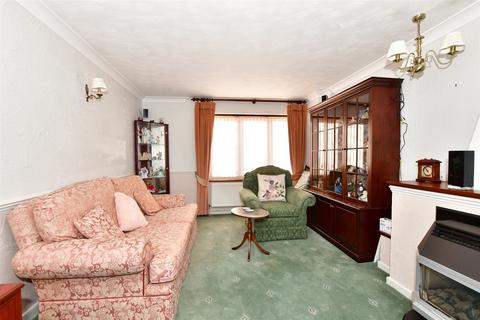 110 Ardleigh, Basildon, SS16 5RW