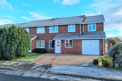 2 Brampton Way, Brixworth, Northampton, NN6 9BD
