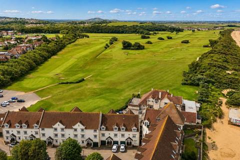 3 bedroom townhouse for sale, Royal Sands, Prestigious Gated Community - Pet Friendly
