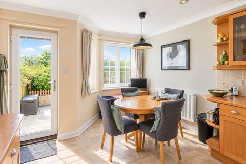 3 bedroom townhouse for sale, Royal Sands, Prestigious Gated Community - Pet Friendly
