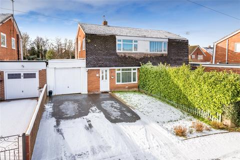 3 bedroom semi-detached house for sale - Meadow Road, Muxton, Telford, Shropshire, TF2