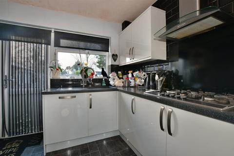 3 Willow Walk, Sutton, SM3 9QQ