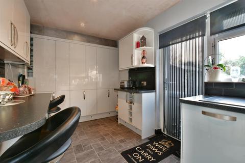 3 Willow Walk, Sutton, SM3 9QQ