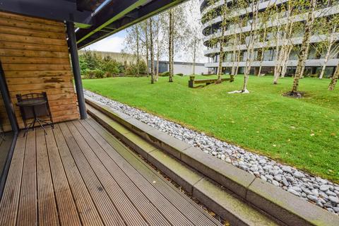 1 bedroom flat for sale, Woodfield Road, Altrincham, Cheshire, WA14