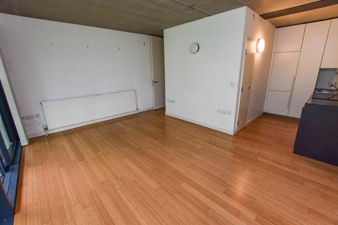1 bedroom flat for sale, Woodfield Road, Altrincham, Cheshire, WA14