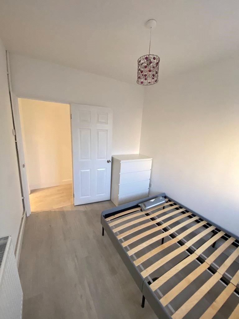 Hythe Road, Ashford, Kent, TN24 1 bed property £650 pcm (£150 pw)