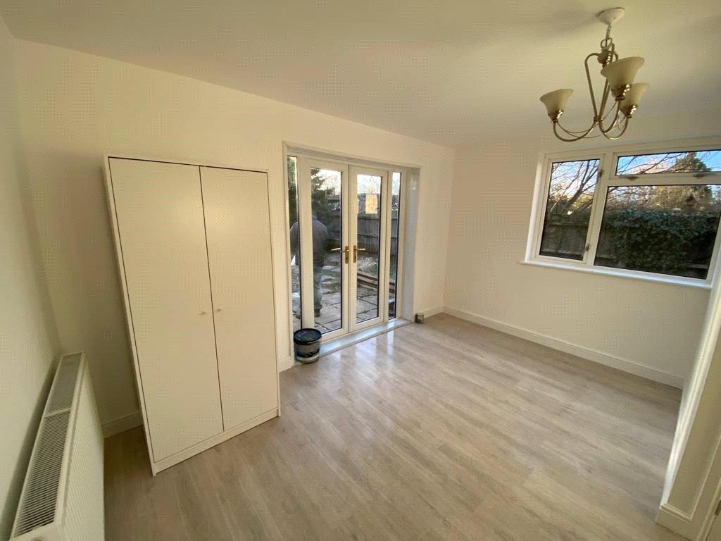 Hythe Road, Ashford, Kent, TN24 1 bed property £650 pcm (£150 pw)