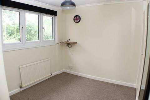 3 bedroom terraced house to rent, Chiltern Road, St. Albans, Hertfordshire, AL4
