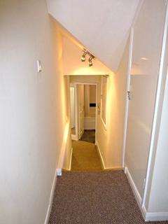 2 bedroom flat to rent, Grosvenor Road, Jesmond, Newcastle upon Tyne NE2