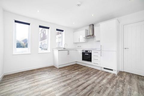 1 bedroom apartment for sale, Lodge Road, Wallington