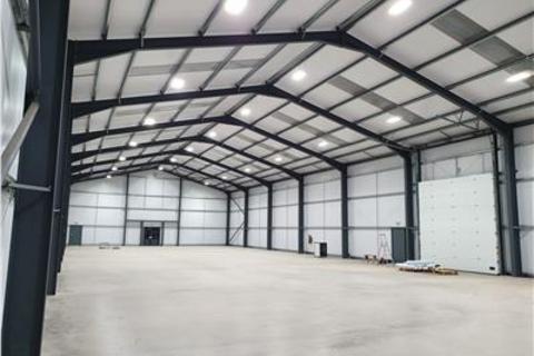 Industrial unit to rent, Unit 16, Chaldicott Barns, Tokes Lane, Semley, Shaftesbury, Wiltshire, SP7 9AW