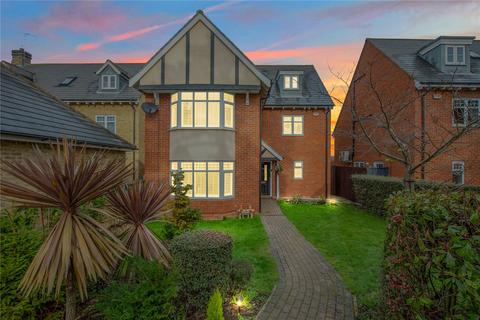 5 bedroom detached house for sale - Southend Road, Wickford, Essex, SS11