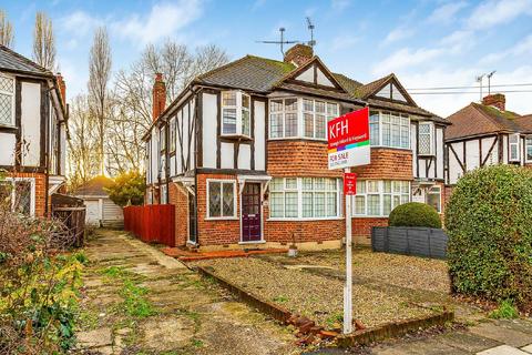 16a Aboyne Drive, London, SW20 0AL