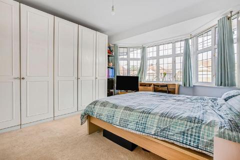 16a Aboyne Drive, London, SW20 0AL