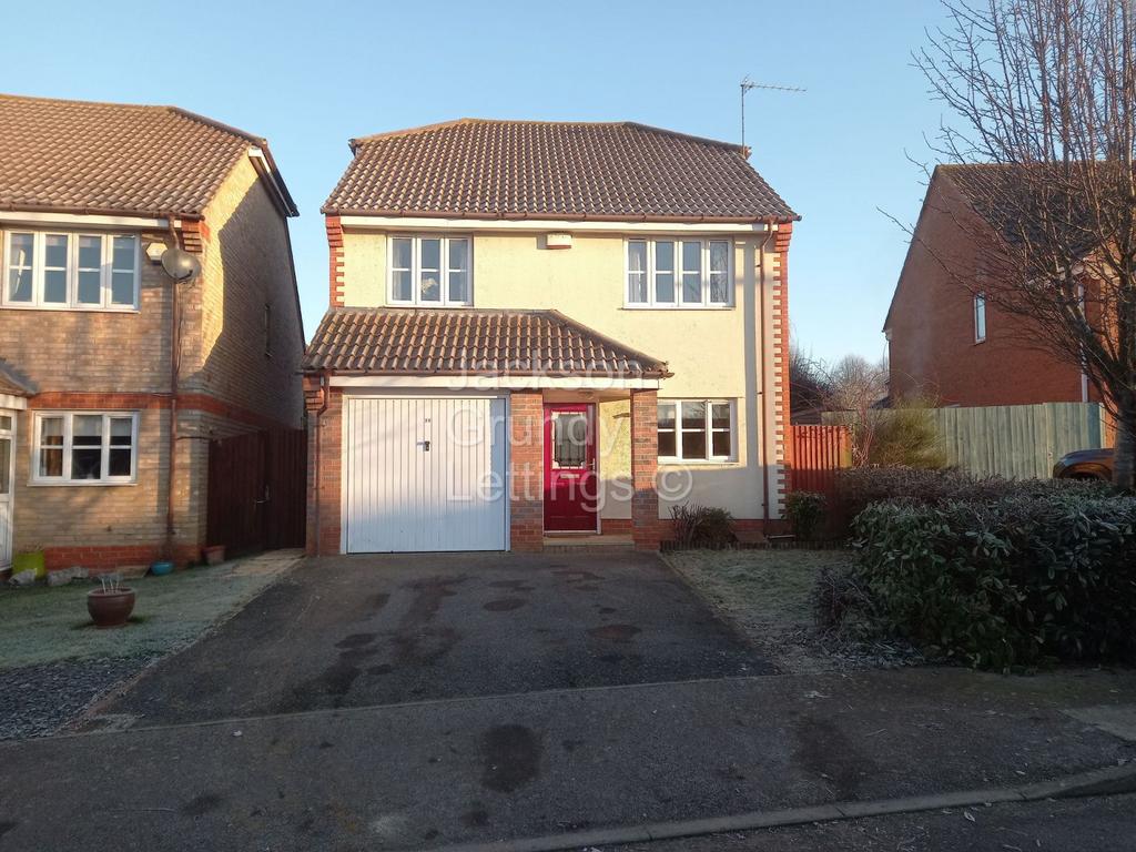 Walkers Way, Wootton Fields, Northampton NN4 6JB 4 bed detached house