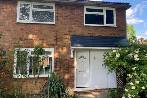 3 bedroom end of terrace house to rent - Oakfield Road,  Aylesbury,  HP20