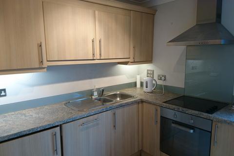 2 bedroom flat for sale, Edenbridge, Kent, TN8