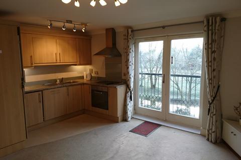 2 bedroom flat for sale, Edenbridge, Kent, TN8