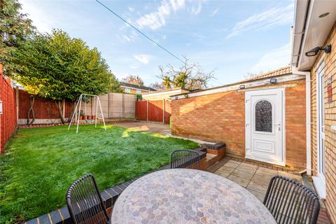 3 bedroom semi-detached house for sale - Halsey Drive, Hitchin, Hertfordshire, SG4