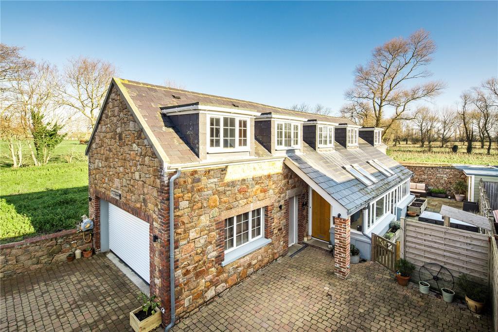 La Rue Du Bourg, St. Clement, Jersey... 3 bed detached house £1,195,000