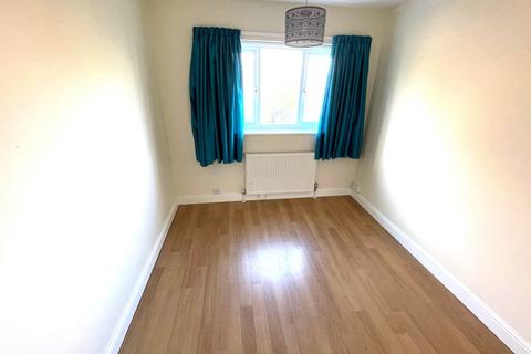 2 bedroom apartment to rent, Lime Grove, Chapeltown