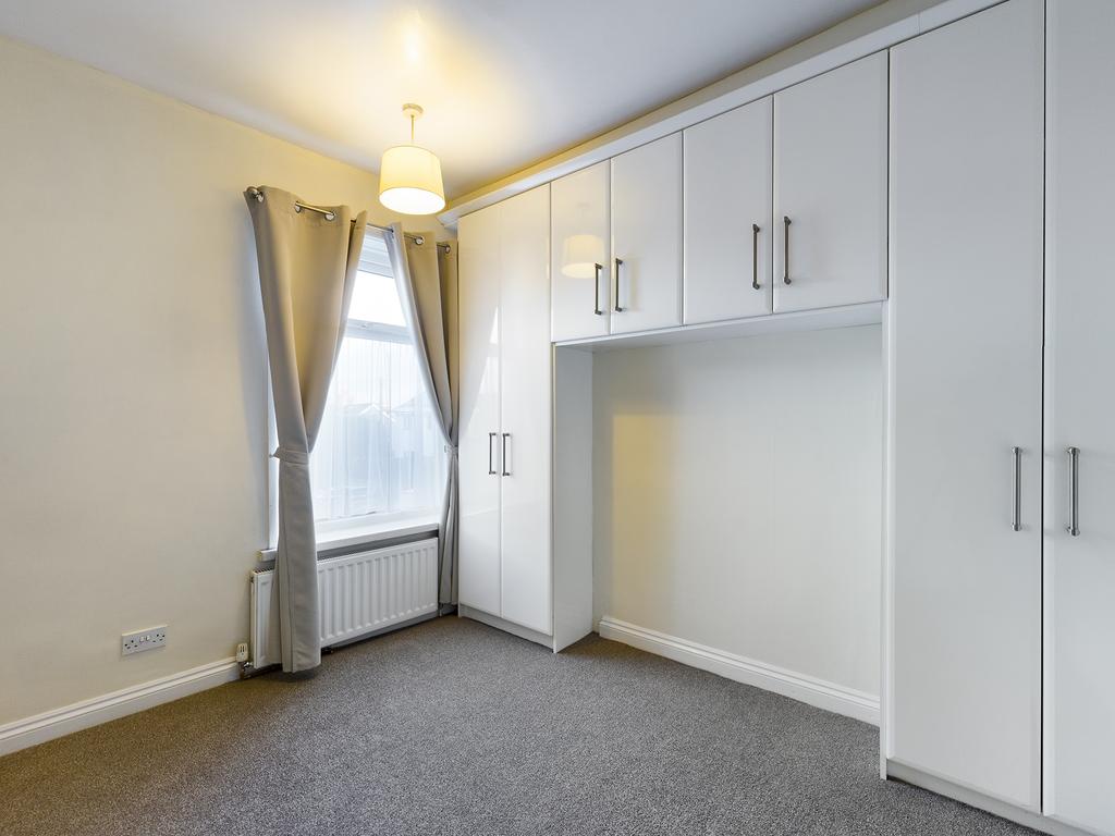High Lane, Burslem, StokeonTrent, ST6 3 bed terraced house £695 pcm