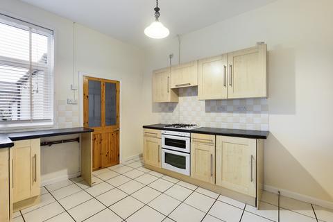 3 bedroom terraced house to rent, High Lane, Burslem, Stoke-on-Trent, ST6