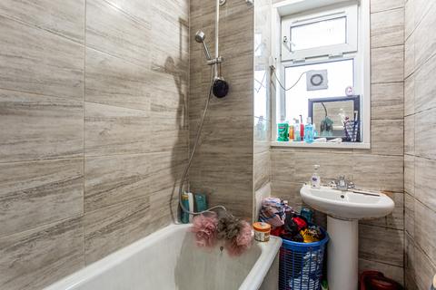 Flat 14, Hawke House Ernest Street, London, E1 4RF