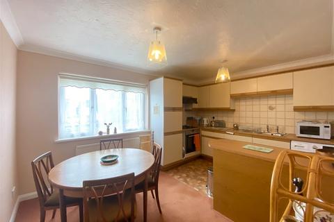 2 bedroom flat for sale, Morin Road, Preston, Paignton